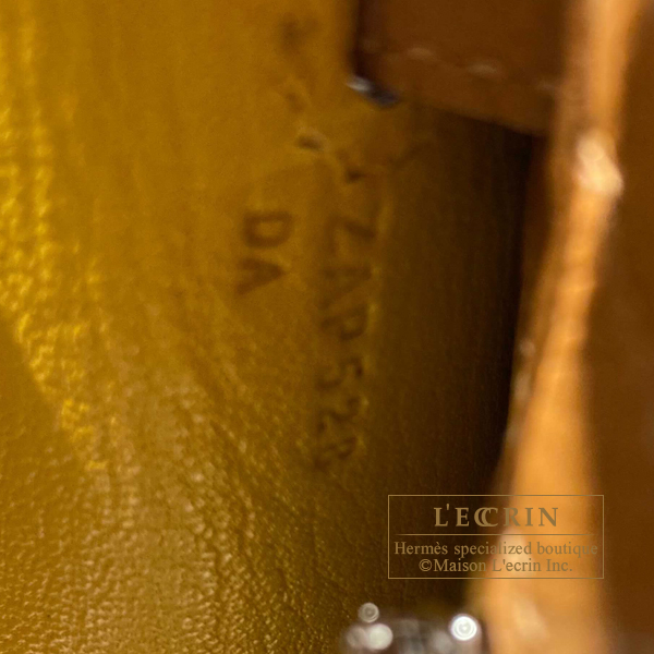 nagitaslavina using #Hermes kelly 25 sellier jaune ambre epsom leather with  gold hardware ——————————————————————————— R