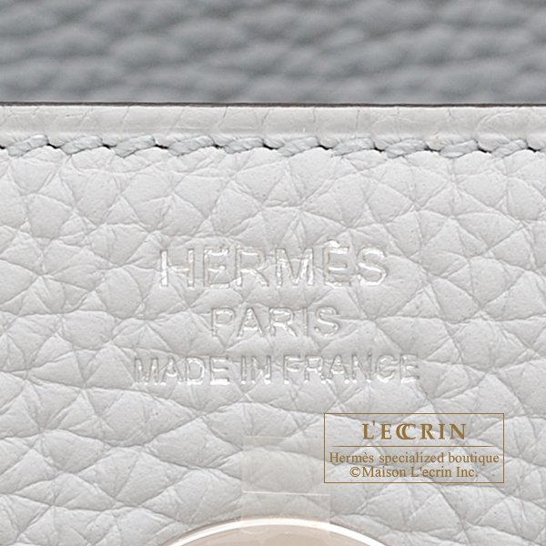 L'ecrin Boutique Singapore - Brand New & Authentic Hermes Lindy 26 Black  Clemence Leather Gold Hardware #hermes #hermessingapore #hermessg  #hermesindonesia #hermesmalaysia #hermesdubai #hermesthailand #hermeschina  #hermeshongkong #hermesjapan